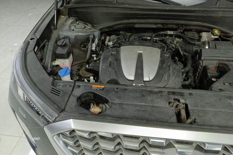 Used Hyundai Palisade 2021 3.5L Automatic 4x4 GLS Engine Bay Right