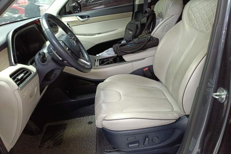 Used Hyundai Palisade 2021 3.5L Automatic 4x4 GLS Left Front Seat