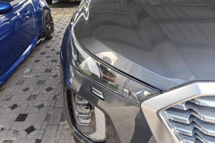 Used Hyundai Palisade 2021 3.5L Automatic 4x4 GLS Right Front Headlight