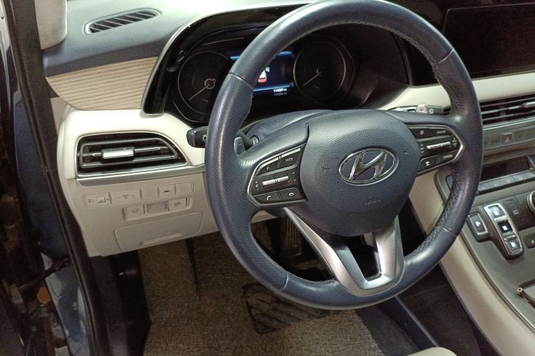 Used Hyundai Palisade 2021 3.5L Automatic 4x4 GLS Steering Wheel