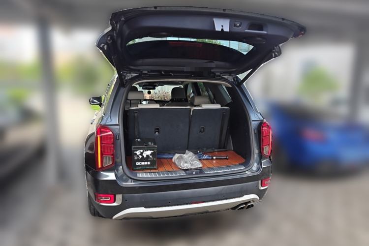Used Hyundai Palisade 2021 3.5L Automatic 4x4 GLS Trunk