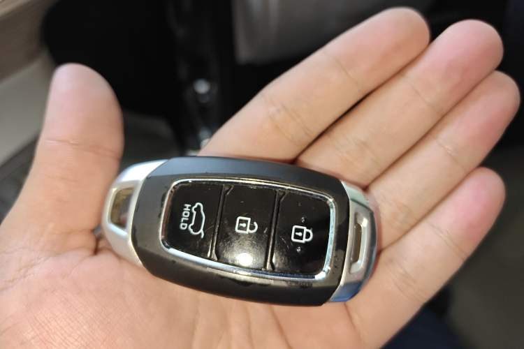 Used Hyundai Palisade 2021 3.5L Automatic 4x4 GLS Vehicle Key