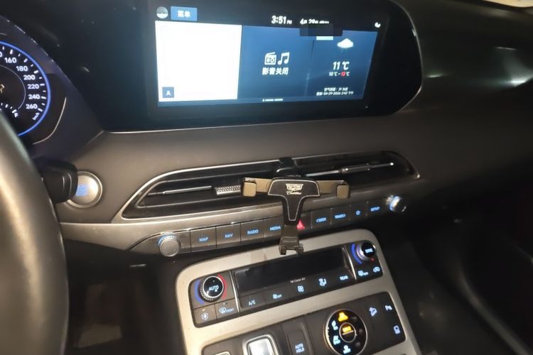 Used Hyundai Palisade 2021 3.5L Automatic 4x4 GLS Audio And AC Panel