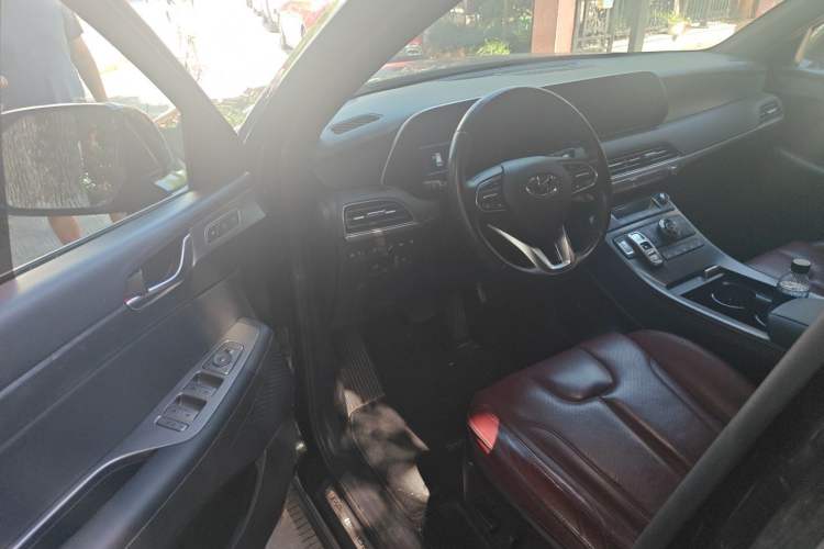 Used Hyundai Palisade 2021 3.5L Automatic 4x4 GLS Driver Seat