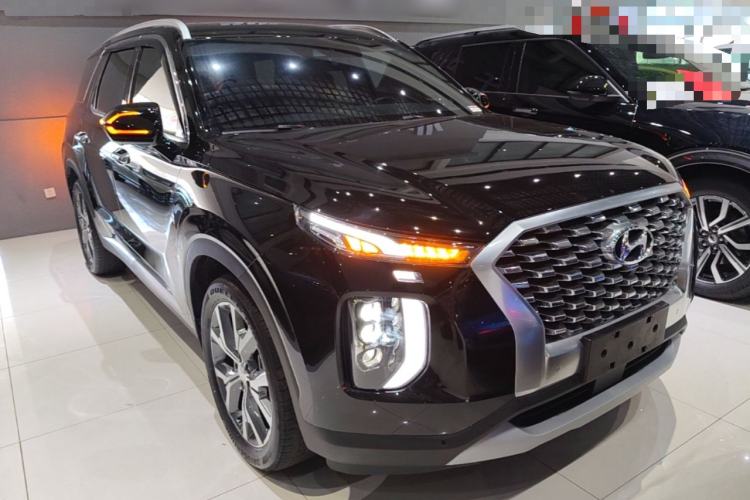 Used Hyundai Palisade 2021 3.5L Automatic 4x4 GLS Front Right 45 Deg