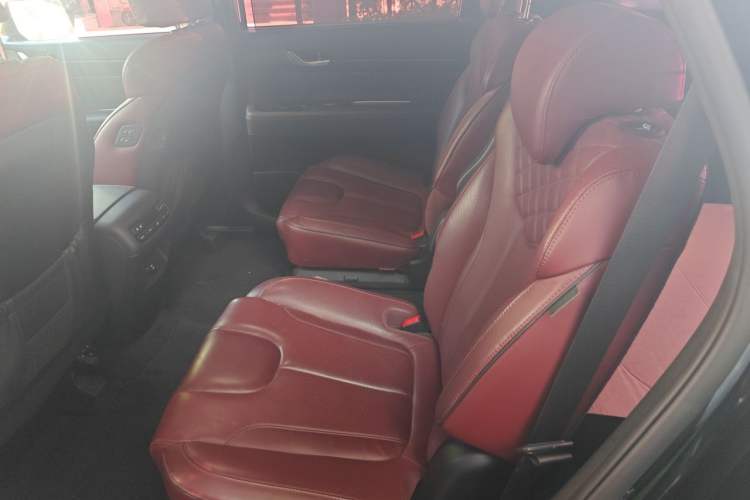 Used Hyundai Palisade 2021 3.5L Automatic 4x4 GLS Left Rear Seat