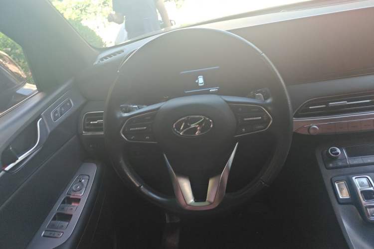 Used Hyundai Palisade 2021 3.5L Automatic 4x4 GLS Steering Wheel