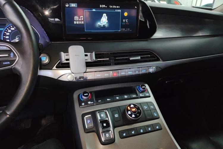 Used Hyundai Palisade 2021 3.5L Automatic 4x4 GLS Audio And AC Panel