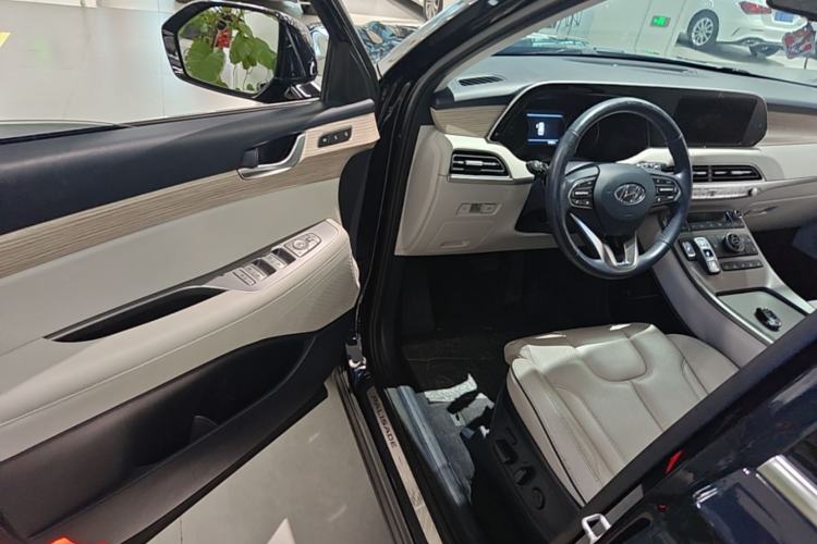 Used Hyundai Palisade 2021 3.5L Automatic 4x4 GLS Driver Seat