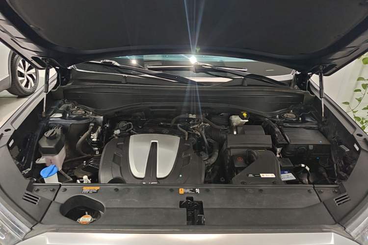 Used Hyundai Palisade 2021 3.5L Automatic 4x4 GLS Engine Bay