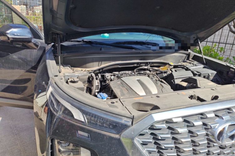 Used Hyundai Palisade 2021 3.5L Automatic 4x4 GLS Engine Bay Right