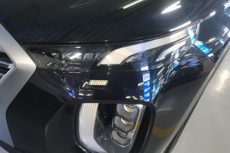 Used Hyundai Palisade 2021 3.5L Automatic 4x4 GLS Left Front Headlight