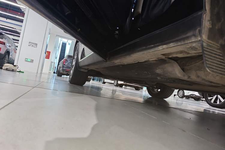 Used Hyundai Palisade 2021 3.5L Automatic 4x4 GLS Left Side Sill
