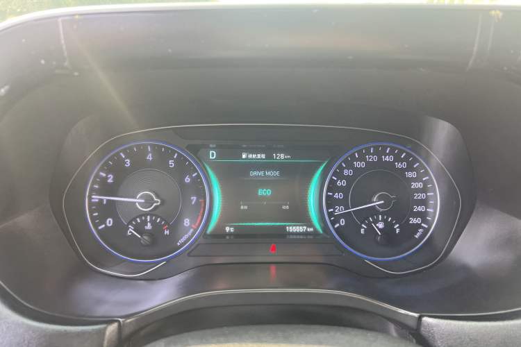 Used Hyundai Palisade 2021 3.5L Automatic 4x4 GLS Odometer Close Up