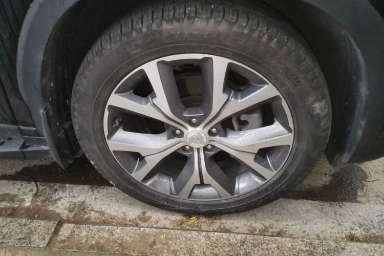 Used Hyundai Palisade 2021 3.5L Automatic 4x4 GLS Right Front Wheel Hub