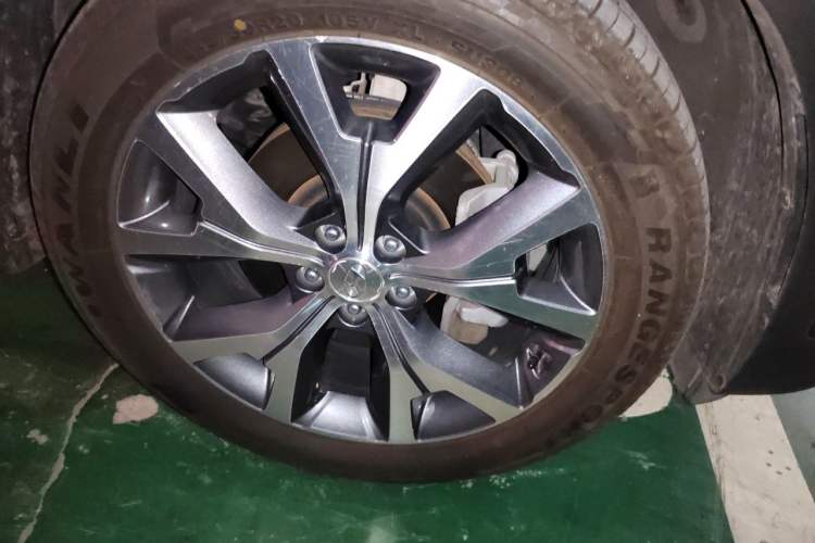 Used Hyundai Palisade 2021 3.5L Automatic 4x4 GLS Right Front Wheel Hub
