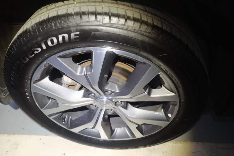 Used Hyundai Palisade 2021 3.5L Automatic 4x4 GLS Right Rear Wheel Hub