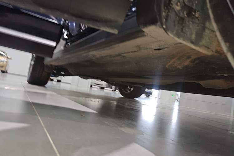 Used Hyundai Palisade 2021 3.5L Automatic 4x4 GLS Right Side Sill
