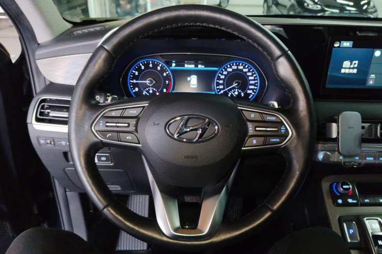 Used Hyundai Palisade 2021 3.5L Automatic 4x4 GLS Steering Wheel