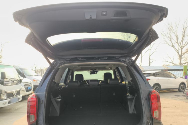 Used Hyundai Palisade 2021 3.5L Automatic 4x4 GLS Trunk