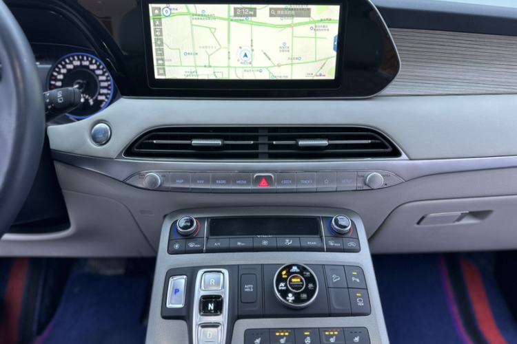 Used Hyundai Palisade 2021 3.5L Automatic 4x4 GLS Audio And AC Panel