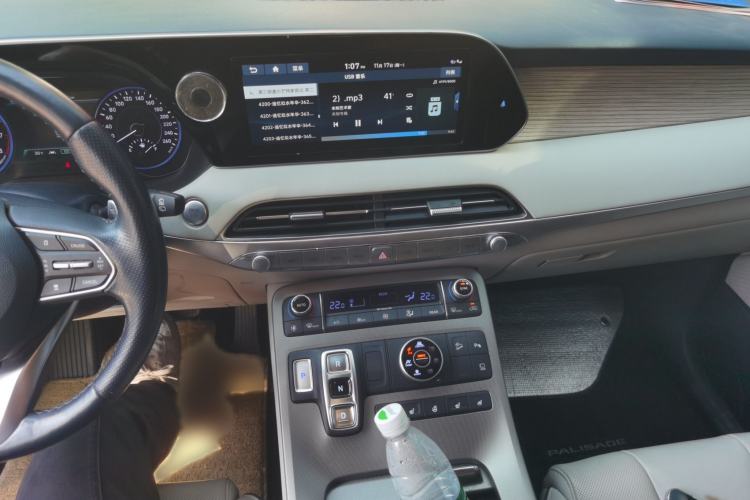 Used Hyundai Palisade 2021 3.5L Automatic 4x4 GLS Audio And AC Panel