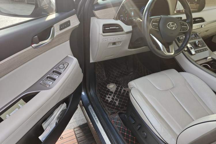 Used Hyundai Palisade 2021 3.5L Automatic 4x4 GLS Driver Seat