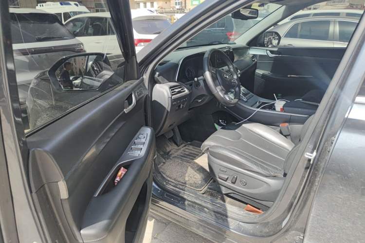Used Hyundai Palisade 2021 3.5L Automatic 4x4 GLS Driver Seat