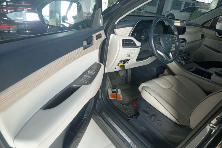 Used Hyundai Palisade 2021 3.5L Automatic 4x4 GLS Driver Seat