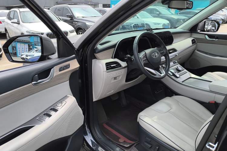 Used Hyundai Palisade 2021 3.5L Automatic 4x4 GLS Driver Seat