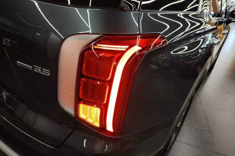 Used Hyundai Palisade 2021 3.5L Automatic 4x4 GLS Exterior 1