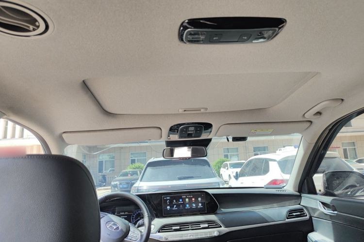 Used Hyundai Palisade 2021 3.5L Automatic 4x4 GLS Headliner
