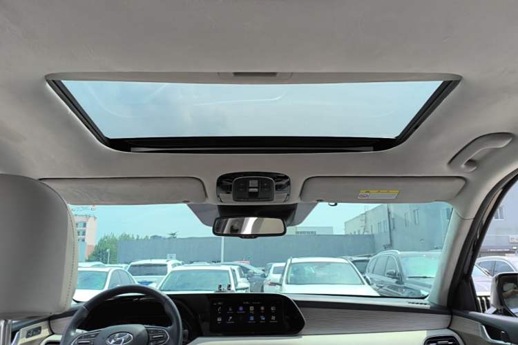 Used Hyundai Palisade 2021 3.5L Automatic 4x4 GLS Headliner