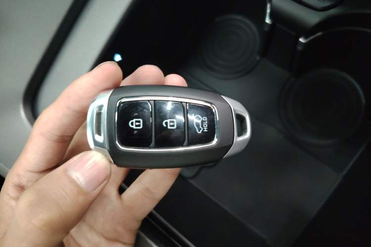 Used Hyundai Palisade 2021 3.5L Automatic 4x4 GLS Interior 1