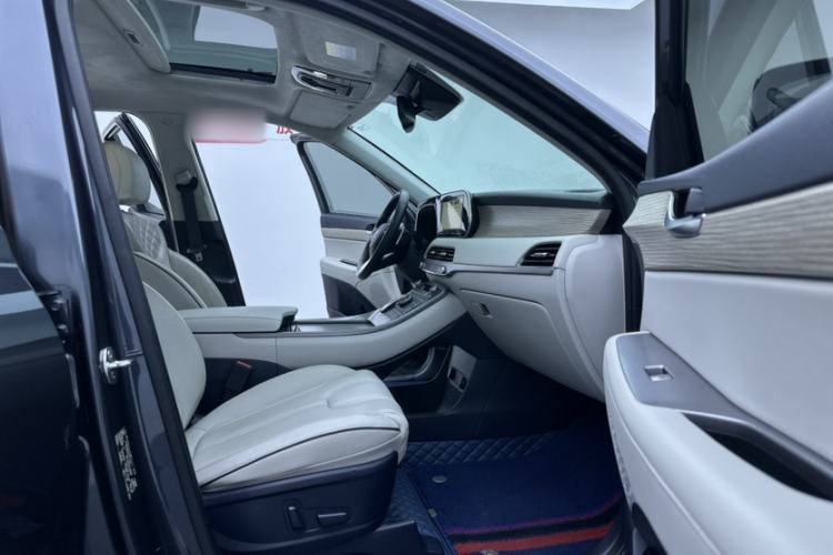 Used Hyundai Palisade 2021 3.5L Automatic 4x4 GLS Interior 1