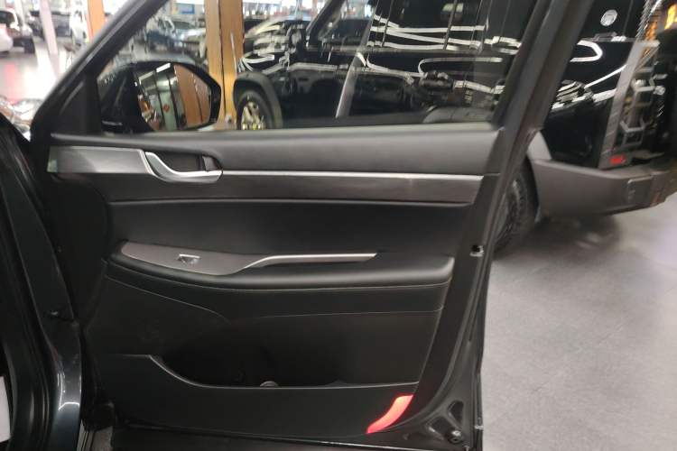 Used Hyundai Palisade 2021 3.5L Automatic 4x4 GLS Interior 3