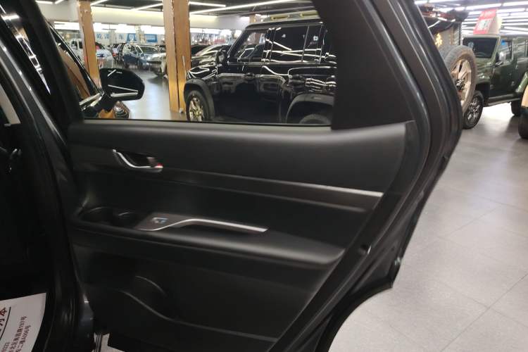 Used Hyundai Palisade 2021 3.5L Automatic 4x4 GLS Interior 4