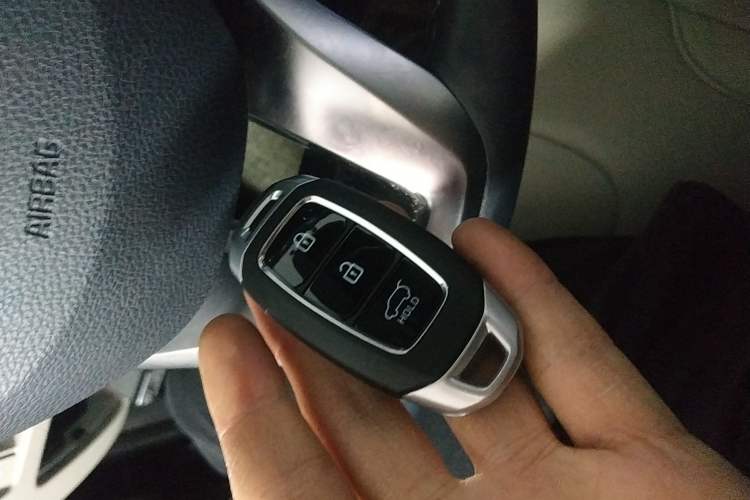 Used Hyundai Palisade 2021 3.5L Automatic 4x4 GLS Vehicle Key