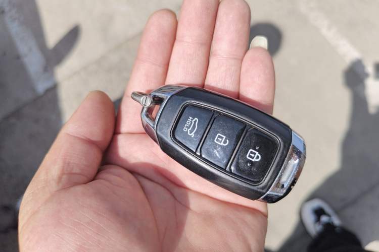Used Hyundai Palisade 2021 3.5L Automatic 4x4 GLS Vehicle Key