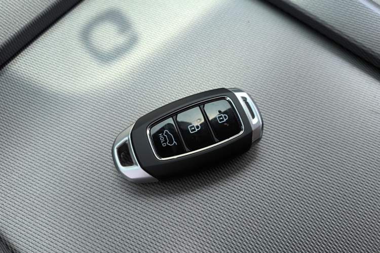 Used Hyundai Palisade 2021 3.5L Automatic 4x4 GLS Vehicle Key