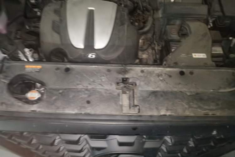 Used Hyundai Palisade 2021 3.5L Automatic 4x4 GLS Engine Bay