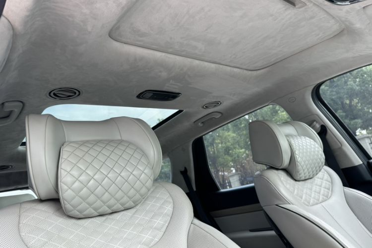 Used Hyundai Palisade 2021 3.5L Automatic 4x4 GLS Interior 12
