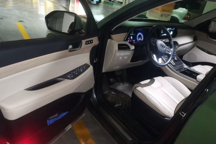 Used Hyundai Palisade 2021 3.5L Automatic 4x4 GLS Interior 3