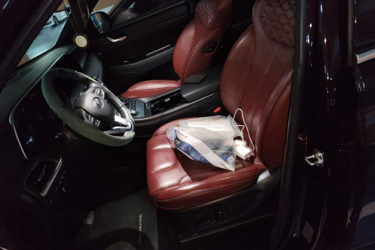 Used Hyundai Palisade 2021 3.5L Automatic 4x4 GLS Left Front Seat