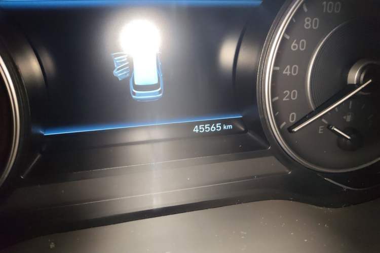 Used Hyundai Palisade 2021 3.5L Automatic 4x4 GLS Odometer Close Up