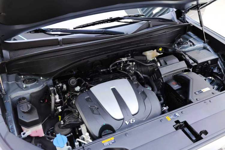 Used Hyundai Palisade 2021 3.5L Automatic 4x4 GLS Engine Bay