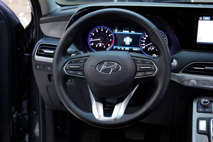 Used Hyundai Palisade 2021 3.5L Automatic 4x4 GLS Steering Wheel