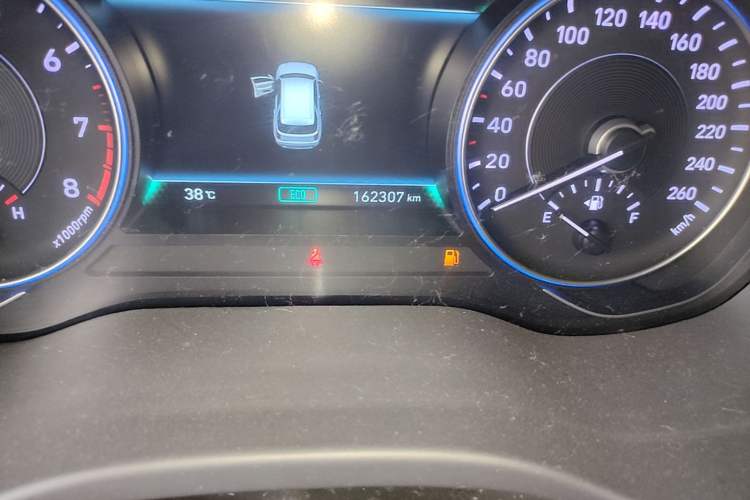 Used Hyundai Palisade 2021 3.5L Automatic 4x4 GLS Odometer Close Up