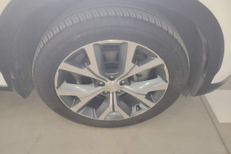 Used Hyundai Palisade 2021 3.5L Automatic 4x4 GLS Right Front Wheel Hub