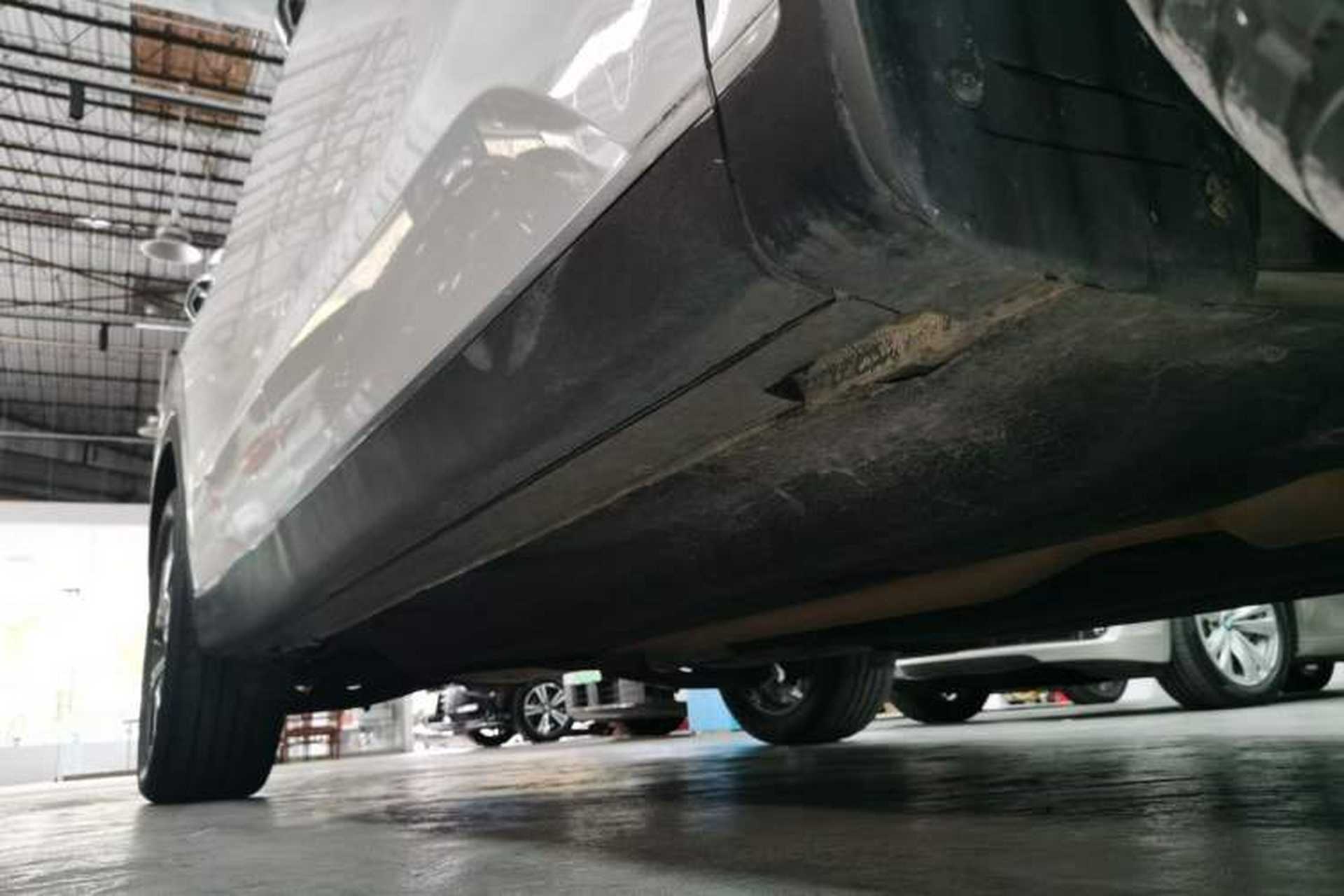 Used Hyundai Palisade 2021 3.5L Automatic 4x4 GLS Right Side Sill